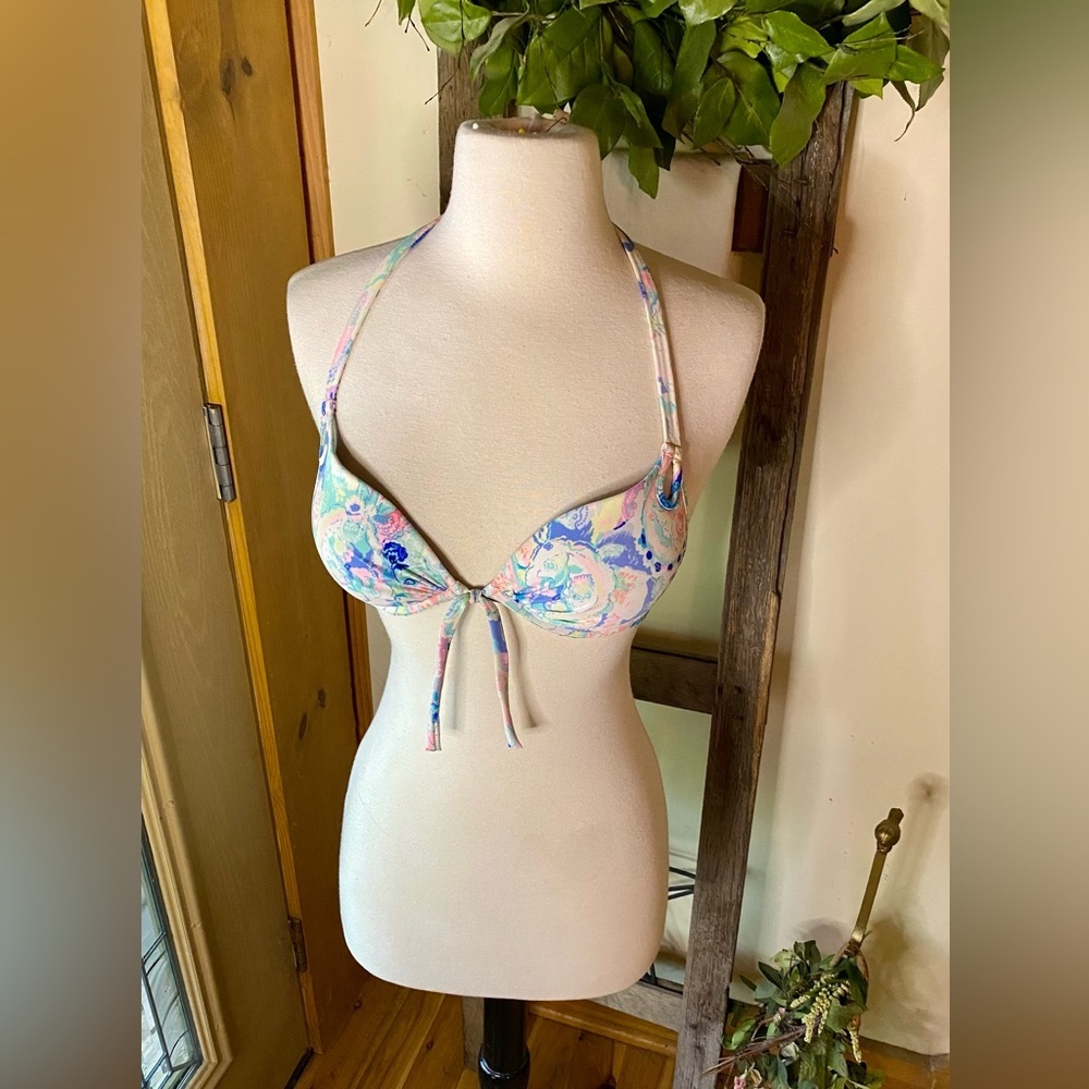 💕Victoria's Secret halter push up swim top💕
